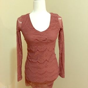Lace long sleeve tunic